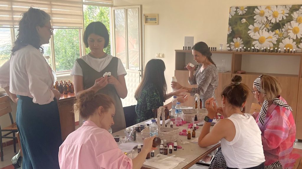 parfum workshop, parfum maken workshop, zelf parfum maken, natuurlijke parfum maken, workshop parfum maken, eigen parfum creëren, geur workshop